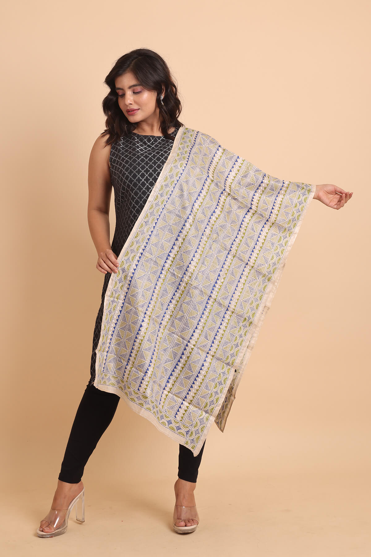 ST22-1.jpg Off White Pure Tussar Kantha Stole - Image 1