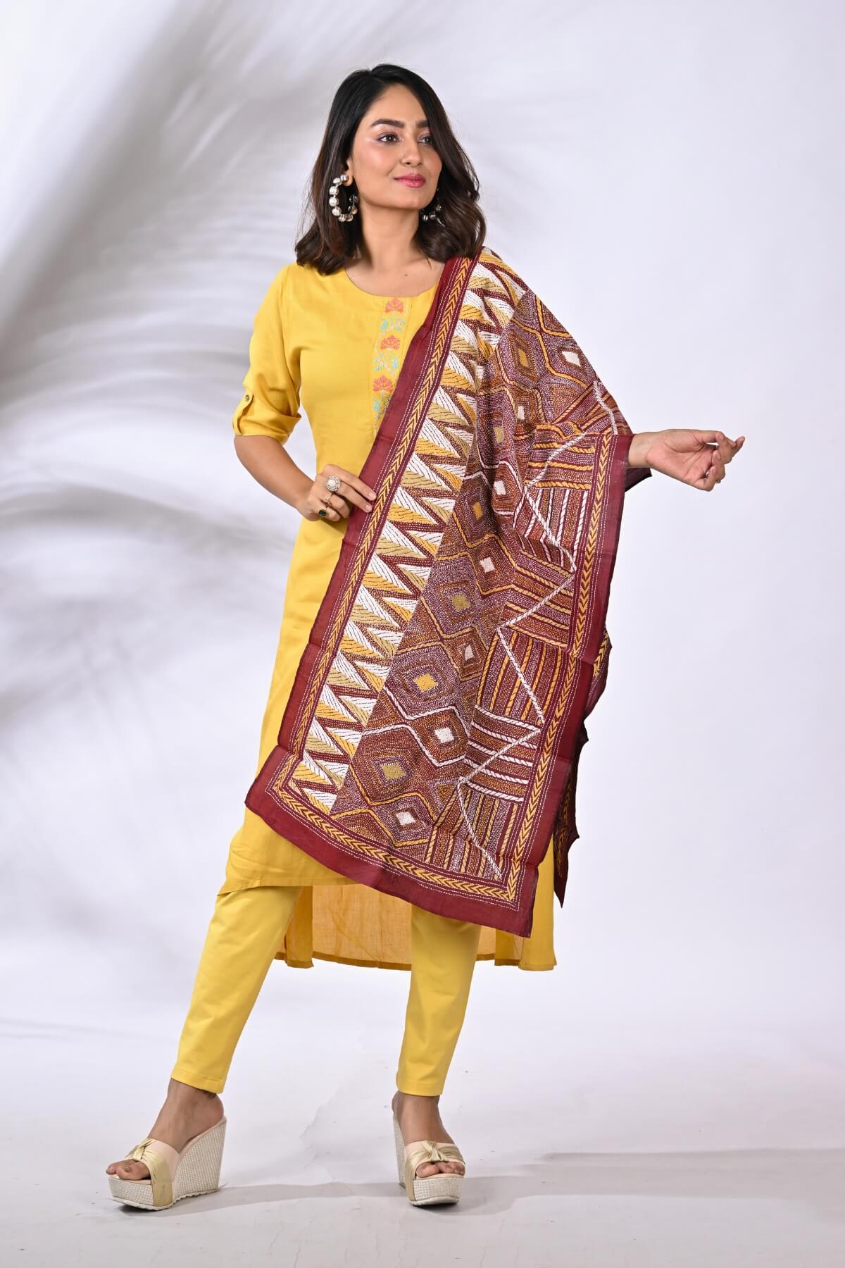 ST46-1.jpg Maroon Geometrical Pure Silk Kantha Stole - Image 1